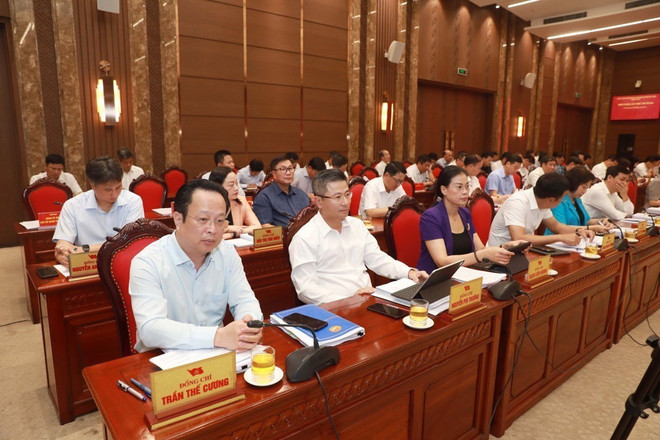 Các đại biểu dự hội nghị. (Ảnh: TTXVN) Tạo đột phá trong tổ chức, hoạt động của hệ thống chính trị ở cơ sở ảnh 2