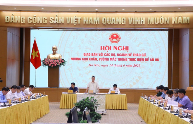 Chuyển đổi Số: Không thể 'một bộ ngành đi mà 4-5 bộ khác đứng yên' ảnh 2