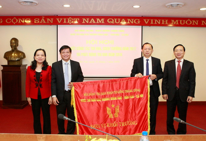 Đẩy mạnh thi đua trong Khối các ngành khoa học, văn hóa, xã hội ảnh 3