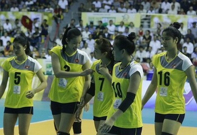 VTV Cup 2015: Việt Nam "hạ gục nhanh" các cô gái Trung Quốc ảnh 1