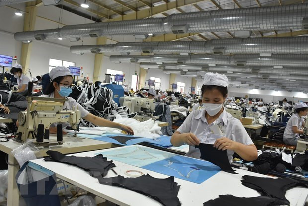 Nhiều chính sách tài khóa hỗ trợ doanh nghiệp vượt qua khó khăn ảnh 2