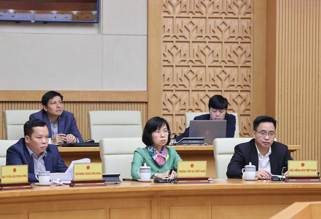 Dịch COVID-19: Thủ tướng đồng ý tạm dừng các chuyến bay thương mại ảnh 1