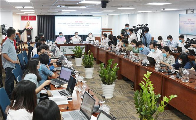 Thành phố Hồ Chí Minh xử lý nghiêm người vi phạm quy định cách ly ảnh 1