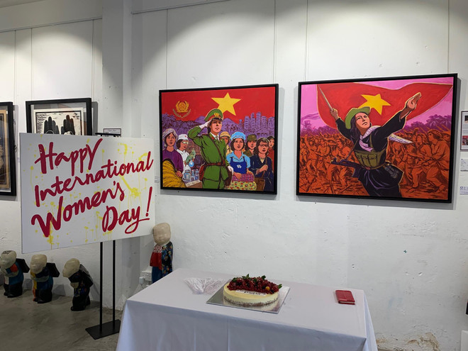 Triển lãm tranh tôn vinh phụ nữ Việt Nam nhân ngày 8/3 tại Singapore ảnh 4