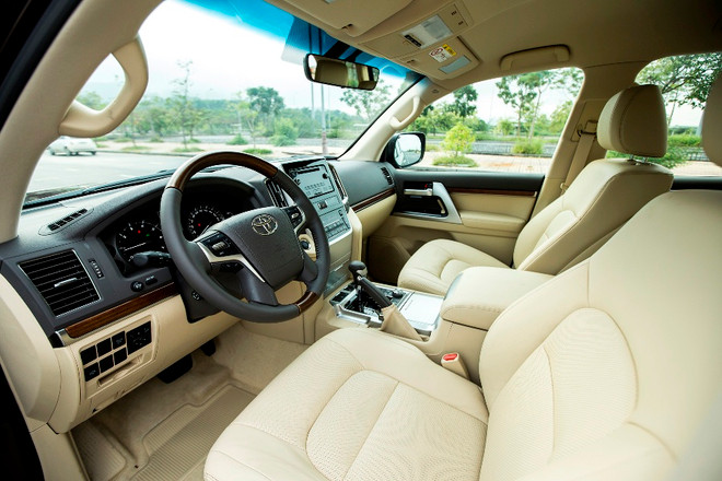 Toyota Việt Nam ra mắt Land Cruiser 2015, giá hơn 2,8 tỷ đồng ảnh 2