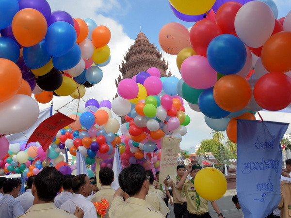 Campuchia kỷ niệm trọng thể 63 năm ngày Độc lập trọn vẹn ảnh 1