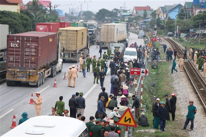 Hỗ trợ khẩn cấp các nạn nhân vụ tai nạn thương tâm tại Hải Dương ảnh 1