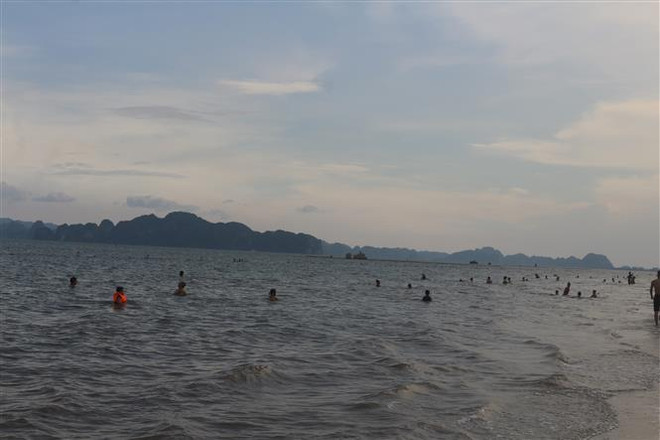 Quảng Ninh xây dựng mô hình du lịch dài ngày, khép kín đảm bảo an toàn ảnh 1