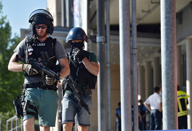 Cảnh sát Đức bắn hạ đối tượng xả súng tại rạp chiếu phim ảnh 1