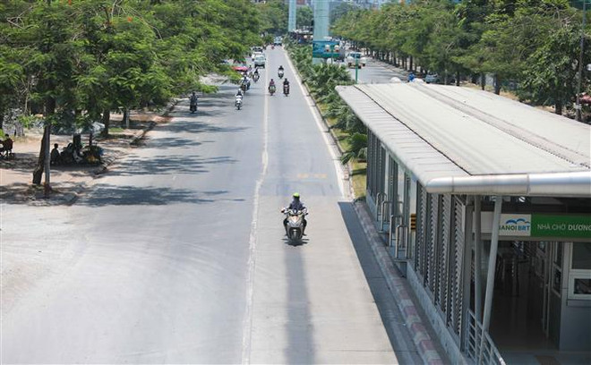 Cuối tuần, Bắc Bộ bắt đầu đợt nắng nóng, có nơi nắng nóng gay gắt ảnh 1