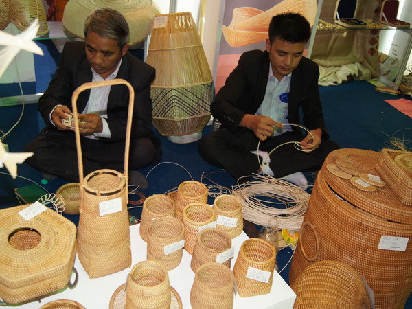 Nghệ nhân Việt gây ấn tượng tại Hội chợ Thương mại quốc tế Ấn Độ ảnh 1