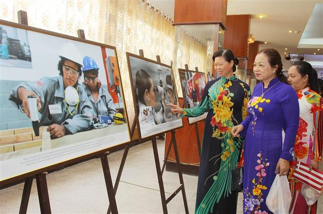 Quy định về nghỉ hưu ở tuổi cao hơn đối với cán bộ, công chức ảnh 1