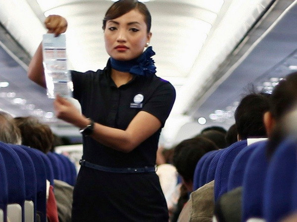 Hành khách vẫn được đi vệ sinh trên máy bay vào thời điểm bị cấm? ảnh 1