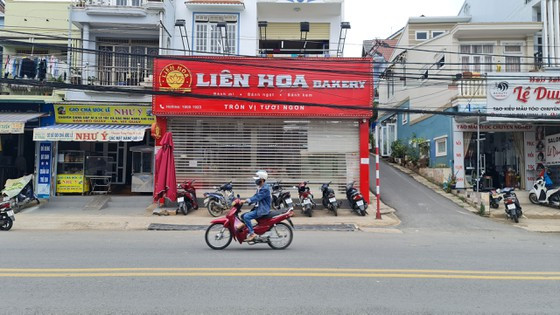 Phạt 92 triệu đồng, đình chỉ hoạt động 3 tháng tiệm bánh Liên Hoa ảnh 1