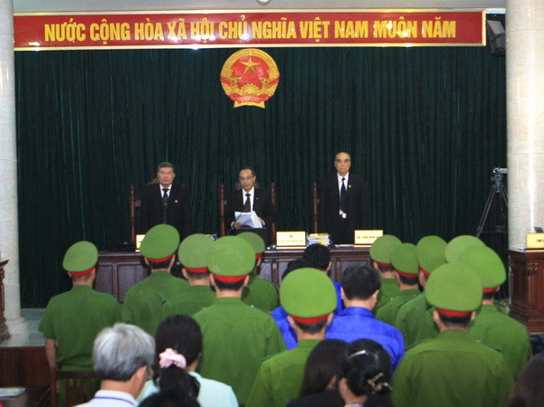 Đổi mới trang phục của Thẩm phán và Hội thẩm nhân dân ảnh 1