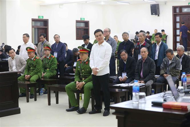 Xét xử hai nguyên lãnh đạo Đà Nẵng: Phân hóa vai trò của từng bị cáo ảnh 1