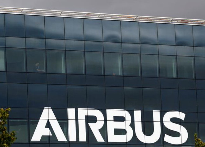 Tập đoàn sản xuất máy bay Airbus đối mặt nguy cơ sa thải bắt buộc ảnh 1