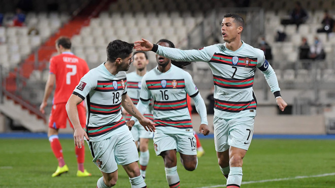 Bỉ, Hà Lan đua nhau 'phá lưới,' Ronaldo giúp BĐN thắng ngược ảnh 3