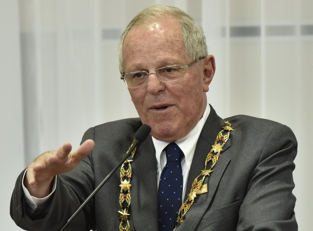 Tổng thống Peru bị yêu cầu chất vấn về số tiền hối lộ 20 triệu USD ảnh 1