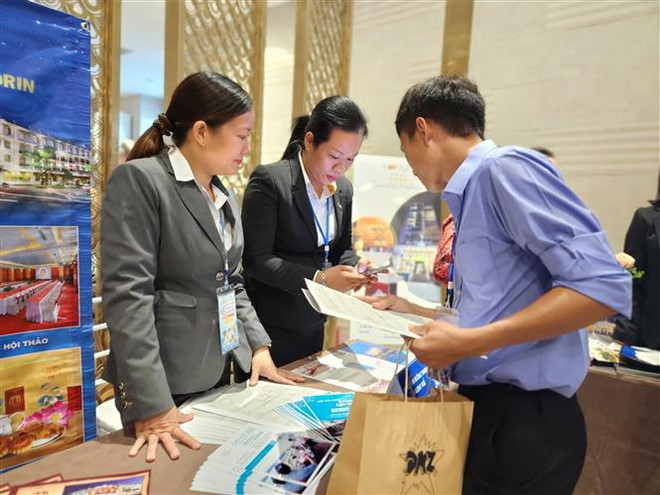 Du lịch Huế phát huy liên kết từ tour "Con đường Di sản miền Trung" ảnh 3