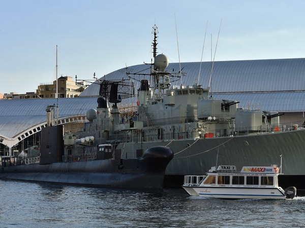 Nhật muốn Australia giải thích về việc chọn nhà thầu đóng tàu ngầm ảnh 1