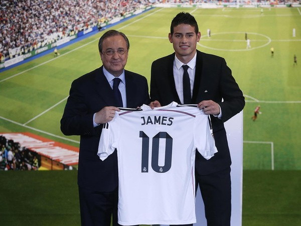 James Rodriguez ra mắt trước hàng vạn CĐV tại sân Bernabeu ảnh 1