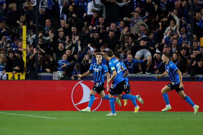 Champions League: Bayern, Napoli đặt một chân vào vòng knock-out ảnh 3