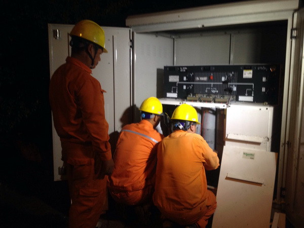 Chỉ còn 281 khách hàng ở Quảng Ninh chưa được cấp điện trở lại ảnh 1