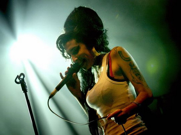 Phim về Amy Winehouse sẽ được trình chiếu vào mùa Hè này ảnh 1