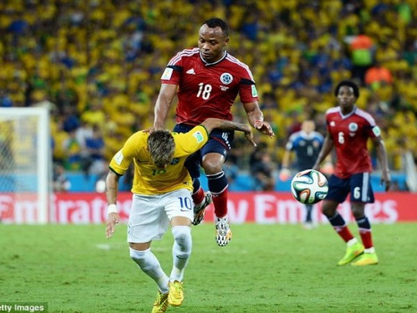 FIFA điều tra tình huống dẫn đến chấn thương của Neymar ảnh 1