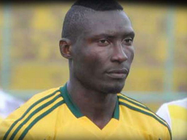 Vua phá lưới giải Algeria bị sát hại ngay trên sân đấu ảnh 1