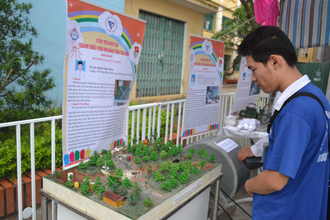 Cậu học trò nghèo sáng tạo ra mô hình hệ thống báo lũ tự động ảnh 3