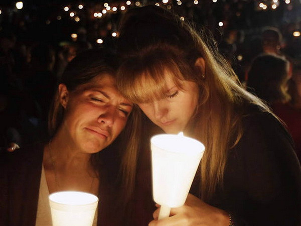 Người hùng nước Mỹ lĩnh trọn 7 viên đạn để cứu bạn ở vụ xả súng ảnh 2