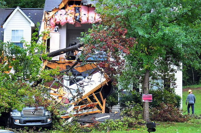 Mỹ ban bố tình trạng khẩn cấp tại các bang phía Đông do bão lớn ảnh 1