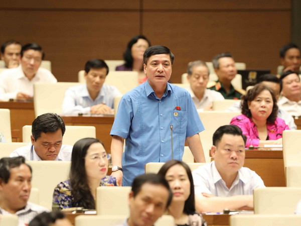 Tranh luận sôi nổi về miễn tiền thuê đất cho dự án trong các đặc khu ảnh 1