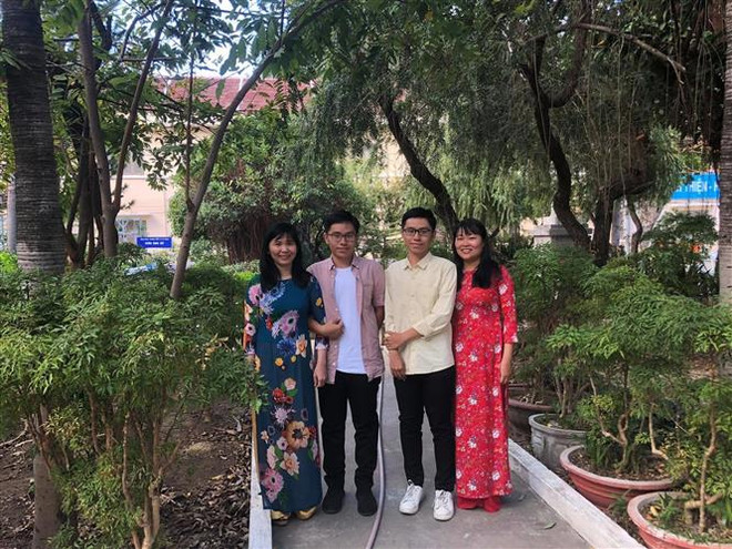 Bí quyết trở thành Thủ khoa, Á khoa THPT năm 2021 của anh em sinh đôi ảnh 1