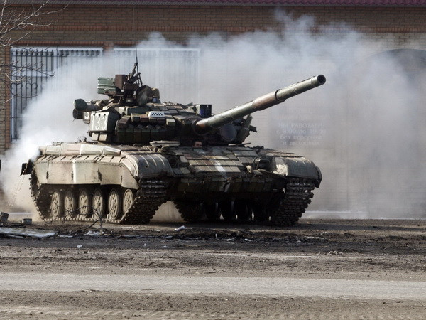 Trung Quốc hối thúc các bên tuân thủ nghiêm ngặt thỏa thuận Minsk ảnh 1