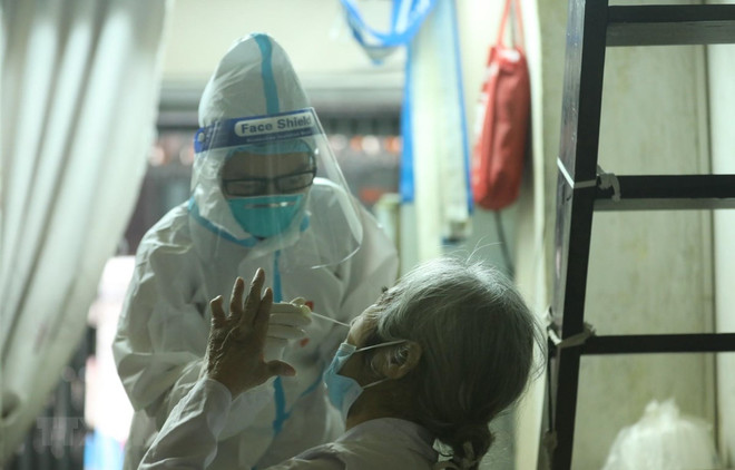 Ký Nghị quyết cho phép chuyển nguồn kinh phí phòng, chống dịch ảnh 1