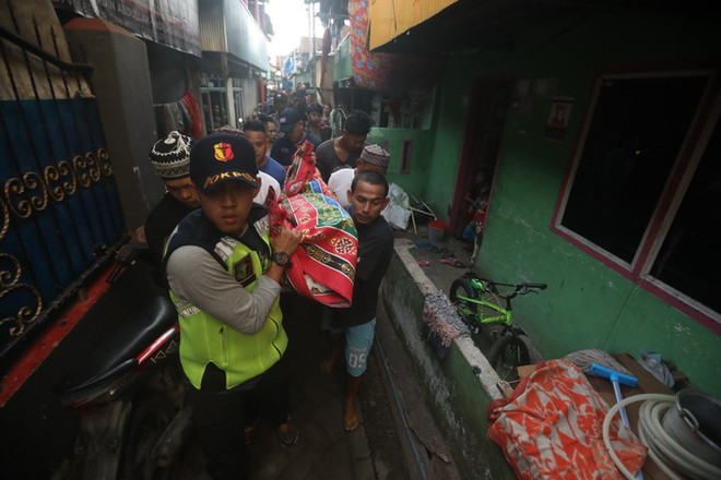 Vụ lật phà mới nhất tại Indonesia: Ít nhất 12 người thiệt mạng ảnh 1