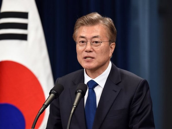 Sự kiện quốc tế 8-14/5: Một con virus gây chấn động thế giới ảnh 2