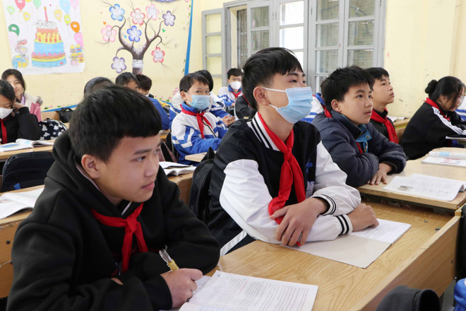 Lai Châu: Tạm đình chỉ công tác thầy giáo đánh học sinh ảnh 1