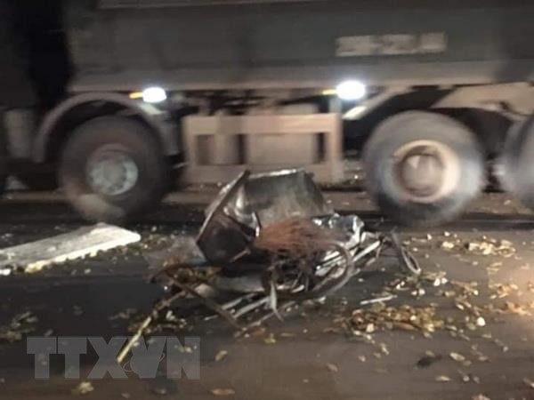 Hà Nội: Điều tra tài xế ôtô tông nữ công nhân môi trường rồi bỏ chạy ảnh 1