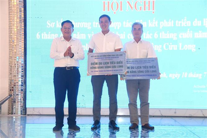 Thêm hai điểm được công nhận là Điểm Du lịch Tiêu biểu ĐBSCL ảnh 1