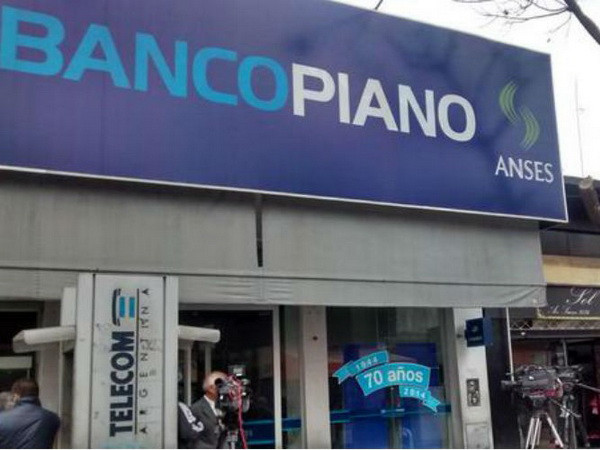 Argentina: Tội phạm tấn công xe bọc thép cướp 1,6 triệu USD ảnh 1