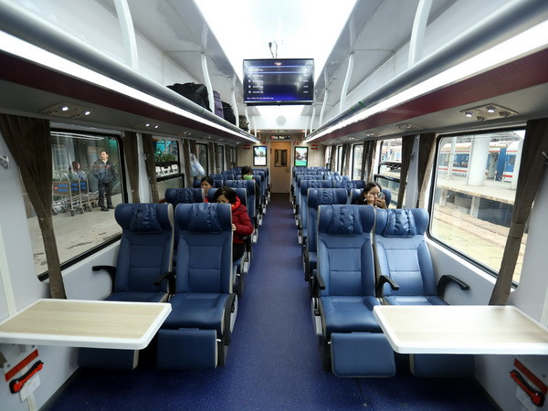 Đường sắt giảm giá vé cho thí sinh thi đại học và người nhà đi cùng ảnh 1