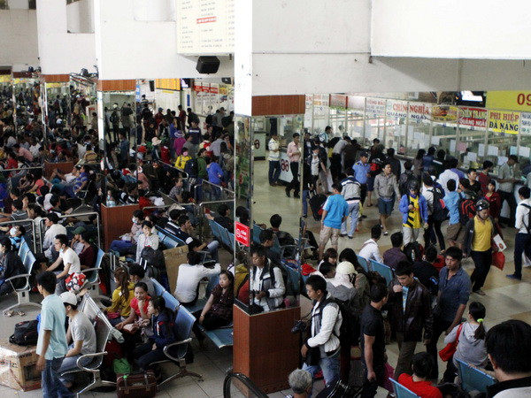 TP.HCM: Nổ súng bắn người gây náo loạn Bến xe miền Đông ảnh 1