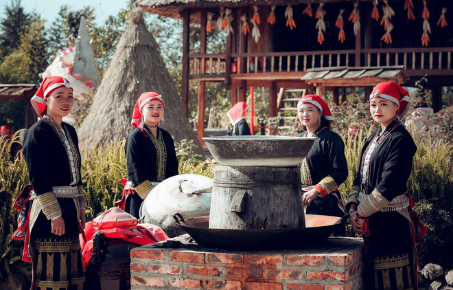 Phát huy tiềm năng, liên kết đưa du lịch vùng Tây Bắc phát triển ảnh 2