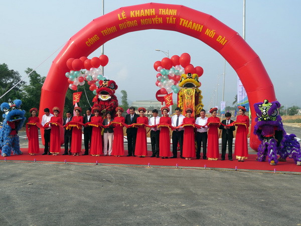 Đà Nẵng khánh thành tuyến đường Nguyễn Tất Thành nối dài ảnh 1