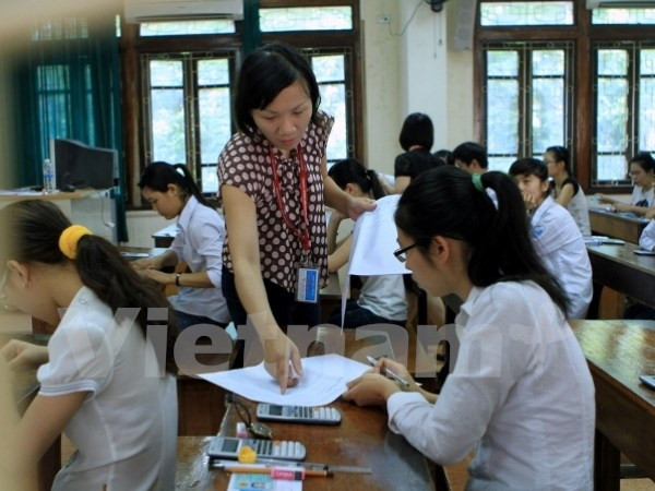 Tân Hiệp Phát tài trợ gần 73.000 chai Trà xanh cho thí sinh ảnh 1