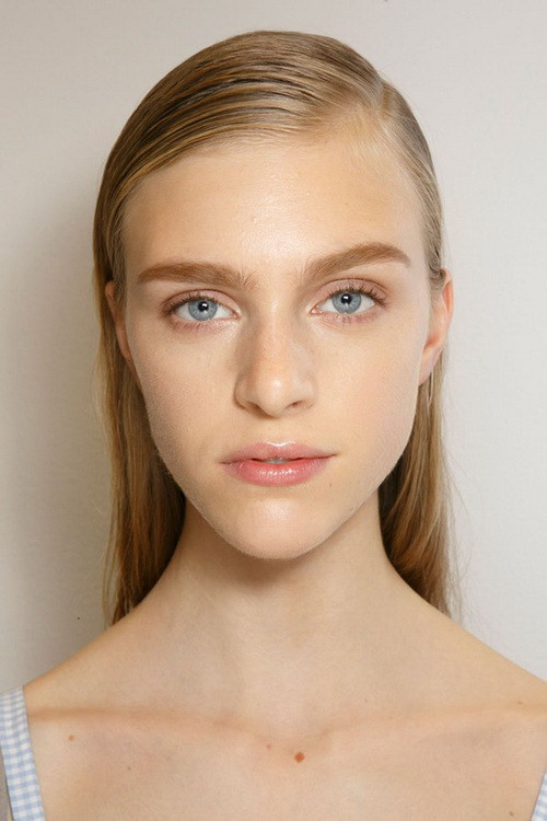 Những màu son đẹp mê hồn tại Tuần lễ Thời trang Milan ảnh 2